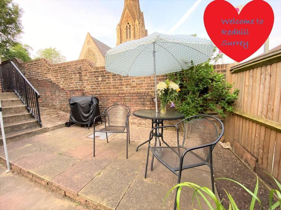 Redhill Town Centre 3 Bed House Near Gatwick Airport, Easy Commute To London 아파트 외부 사진