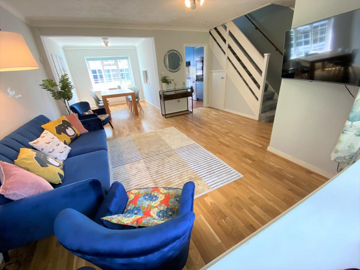 Redhill Town Centre 3 Bed House Near Gatwick Airport, Easy Commute To London 아파트 외부 사진