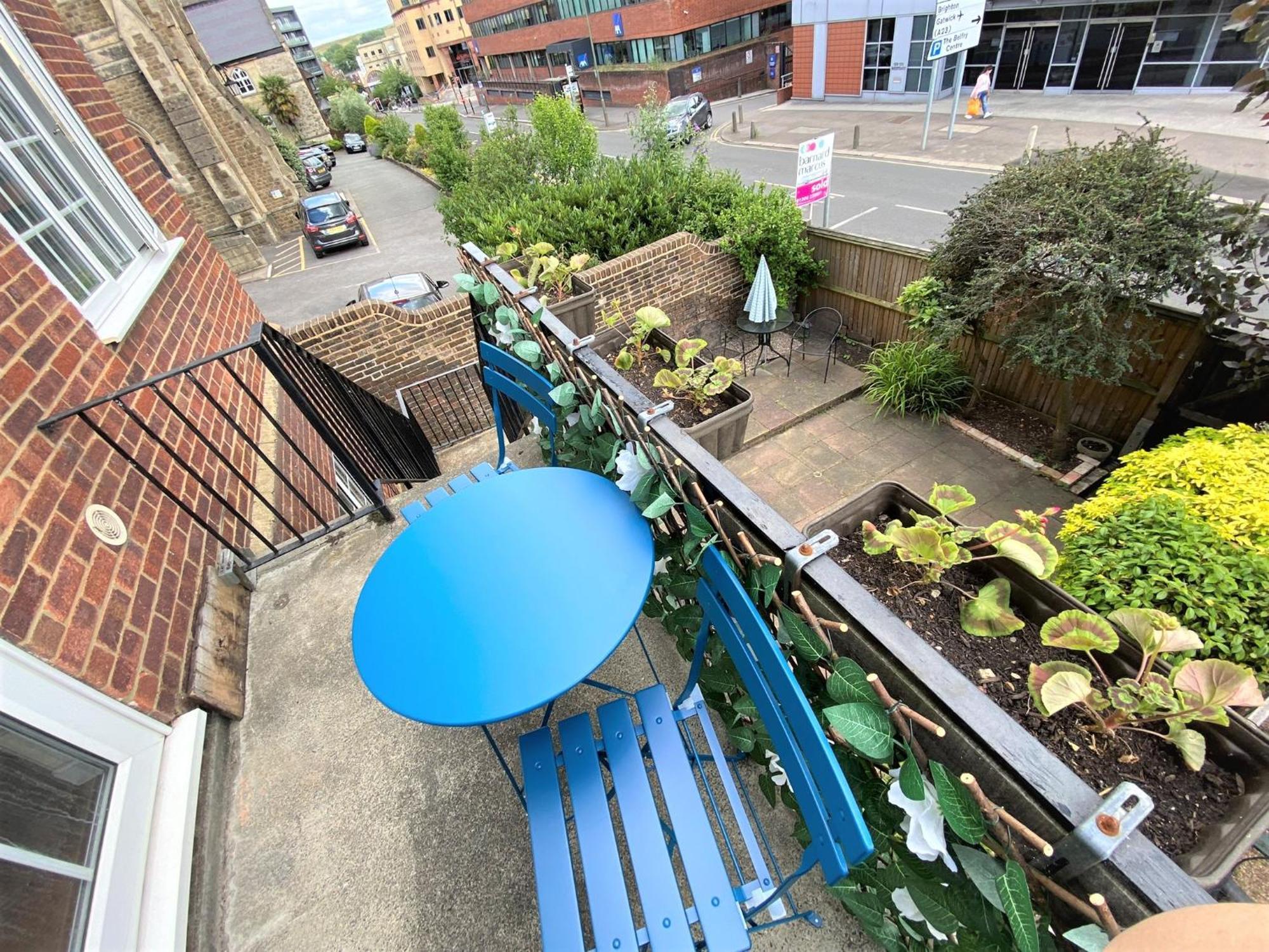 Redhill Town Centre 3 Bed House Near Gatwick Airport, Easy Commute To London 아파트 외부 사진